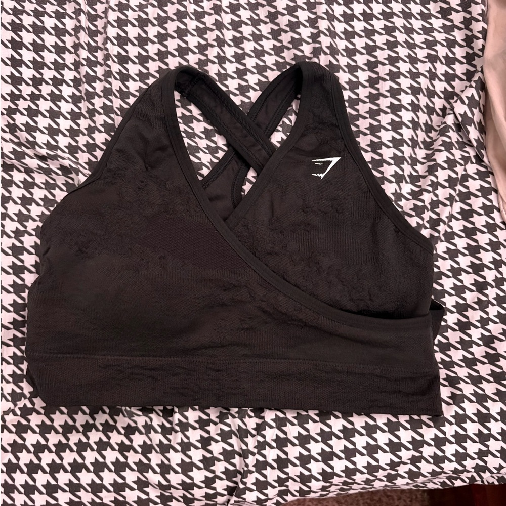 Gymshark Black Cross-Back Sports Bra